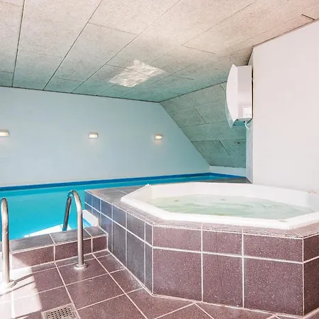 Luxury Retreat With Pool - By Traum Feriehus